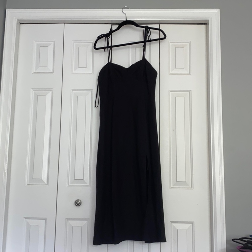 Forever 21 Tie Strap MIDI Dress Black